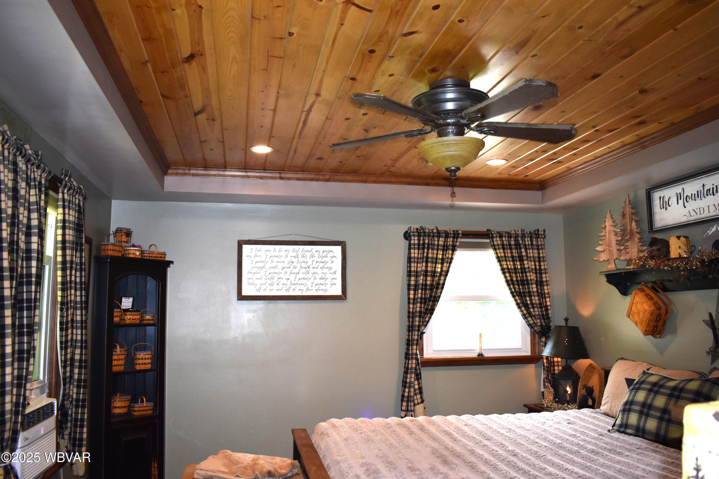 201 Richey Street Lock Haven, PA 17745 - Photo 18 of 50 wooden tray ceiling