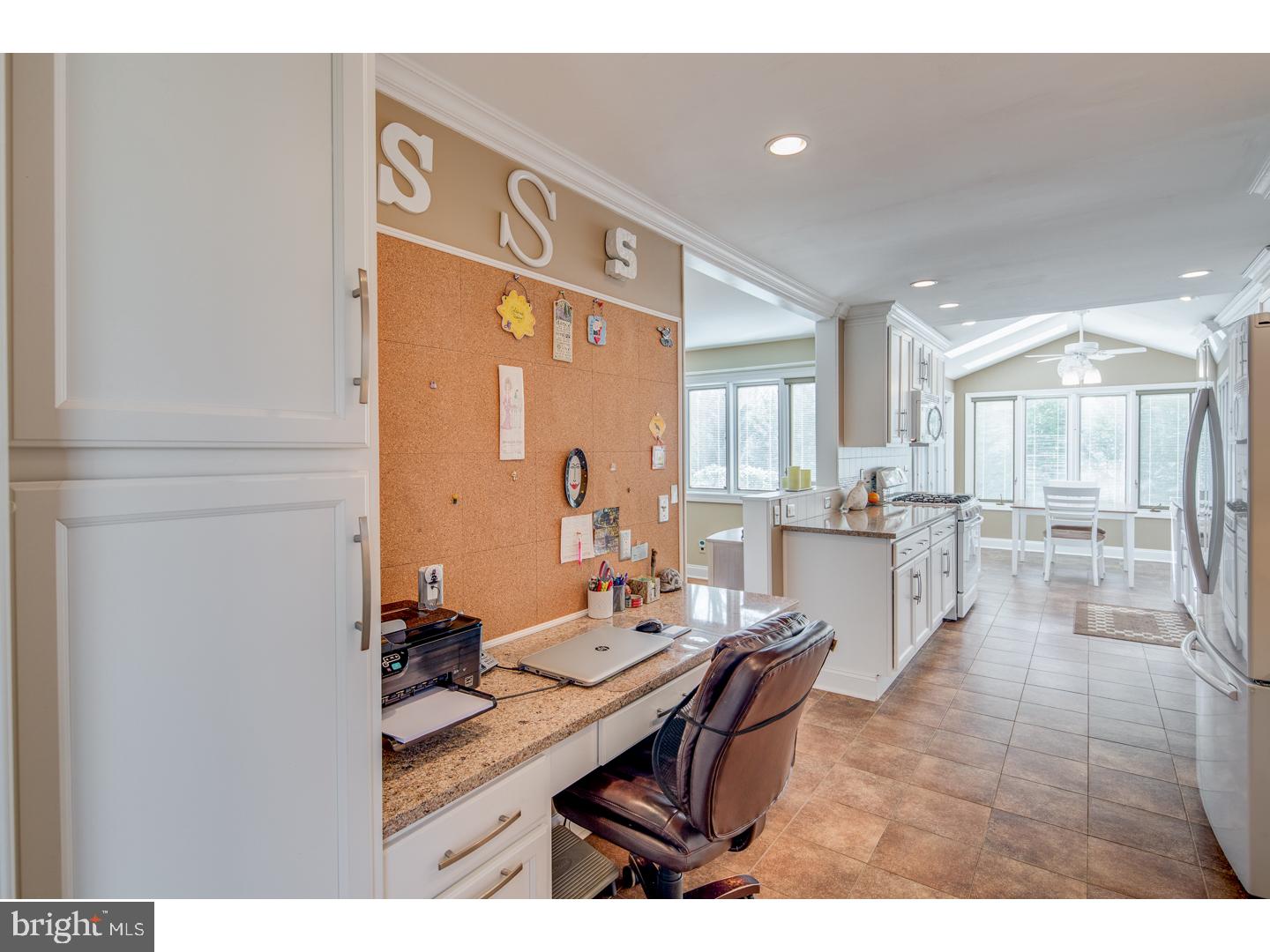 207 Sharrowvale Road Cherry Hill, NJ 08034 - Photo 4 of 25