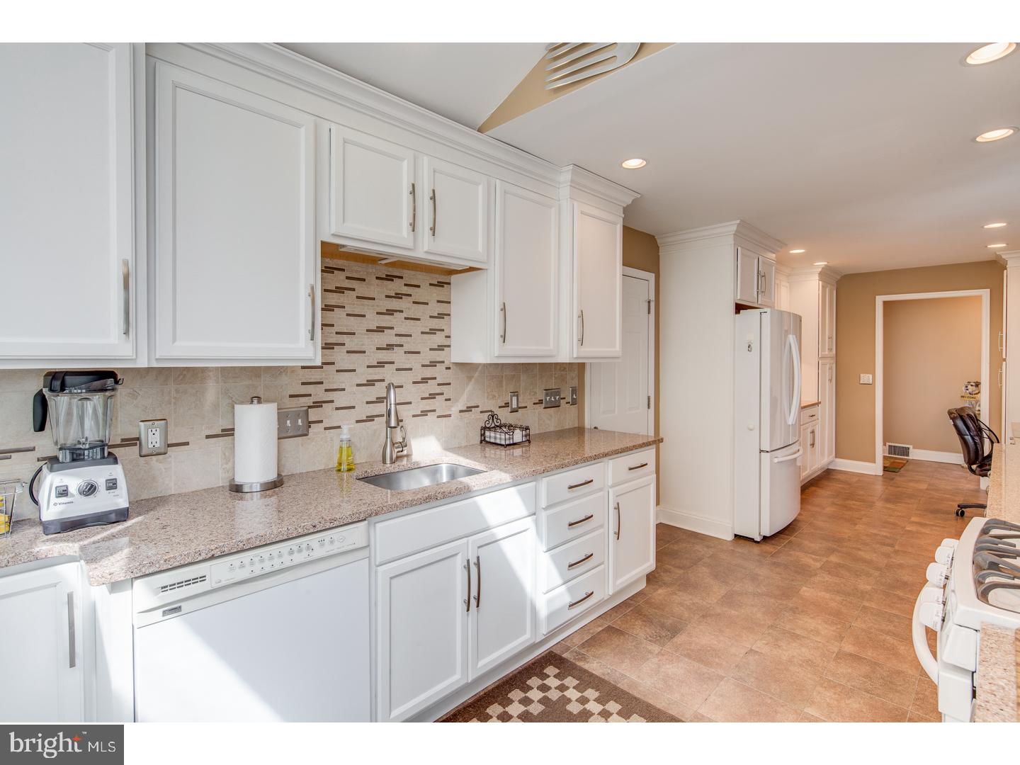 207 Sharrowvale Road Cherry Hill, NJ 08034 - Photo 6 of 25