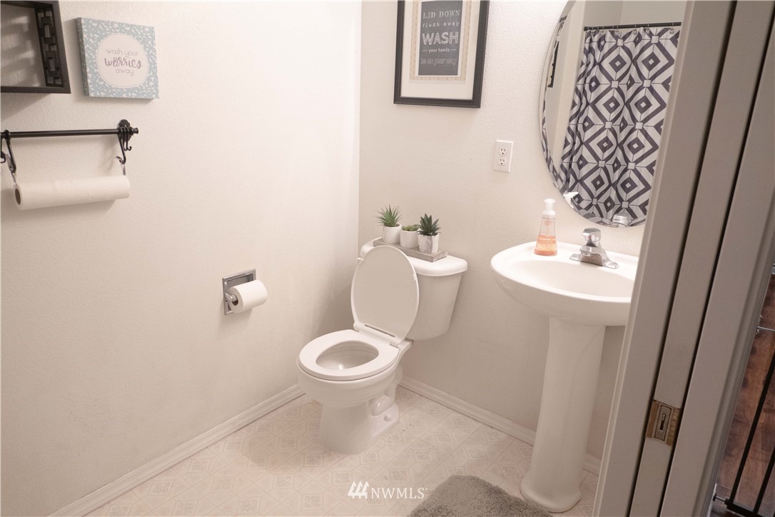 17927 110th Place Southeast Renton, WA 98055 - Photo 12 of 16 Gallery Image 12