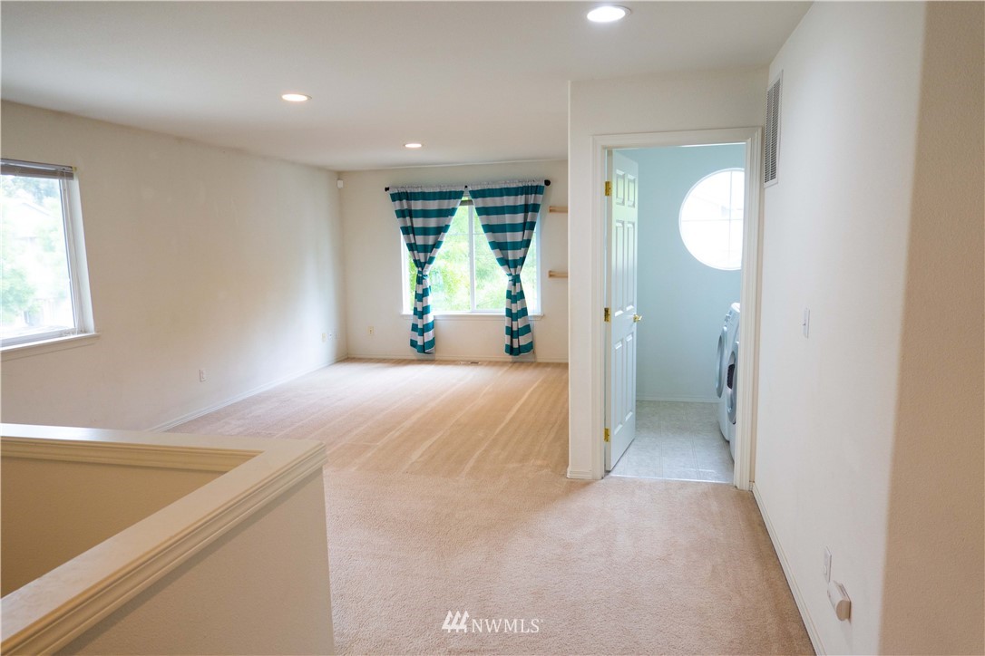 17927 110th Place Southeast Renton, WA 98055 - Photo 7 of 16 Gallery Image 7