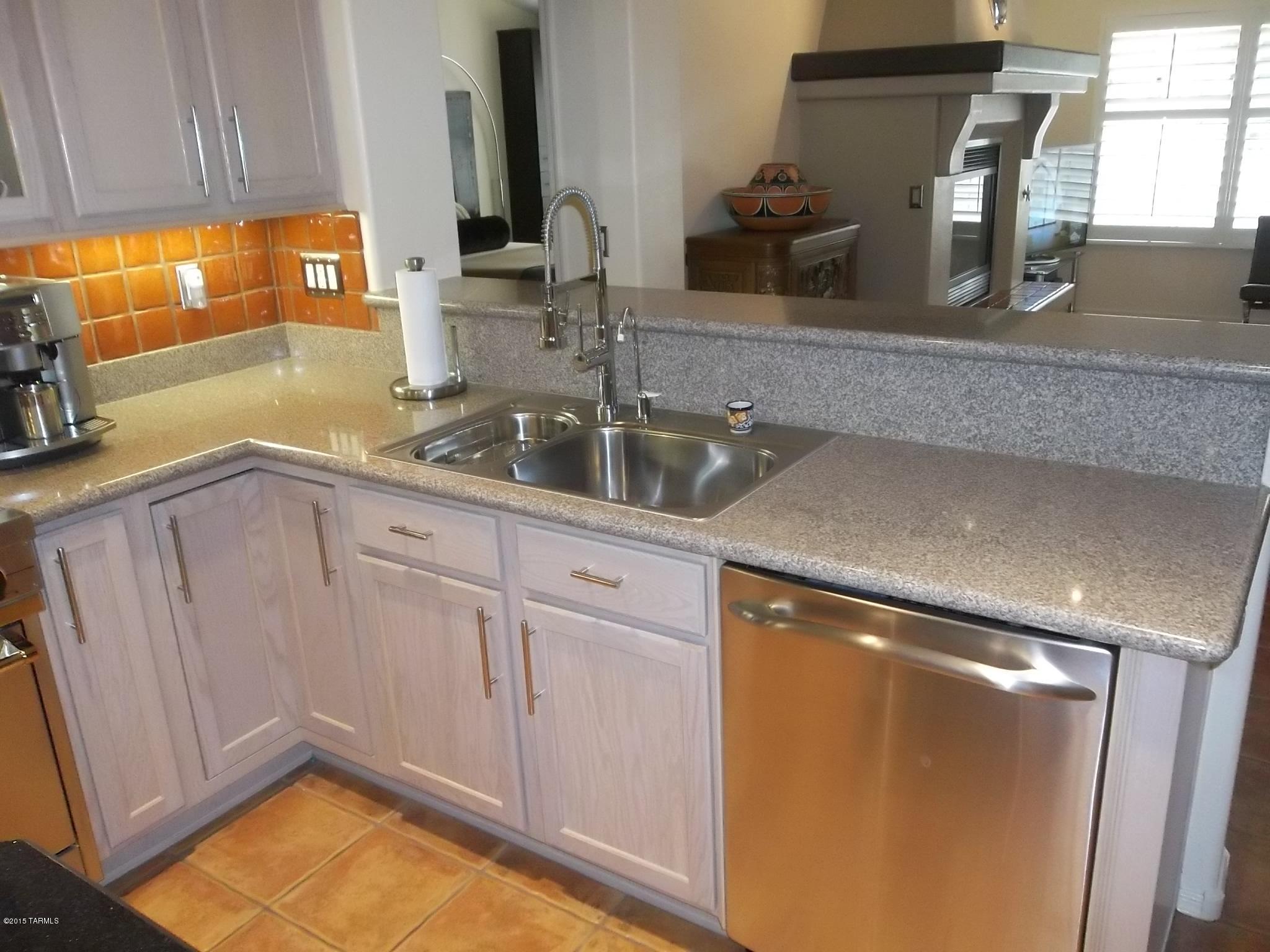 1446 North Bank Swallow Road Green Valley, AZ 85614 - Photo 19 of 37 Gallery Image 19