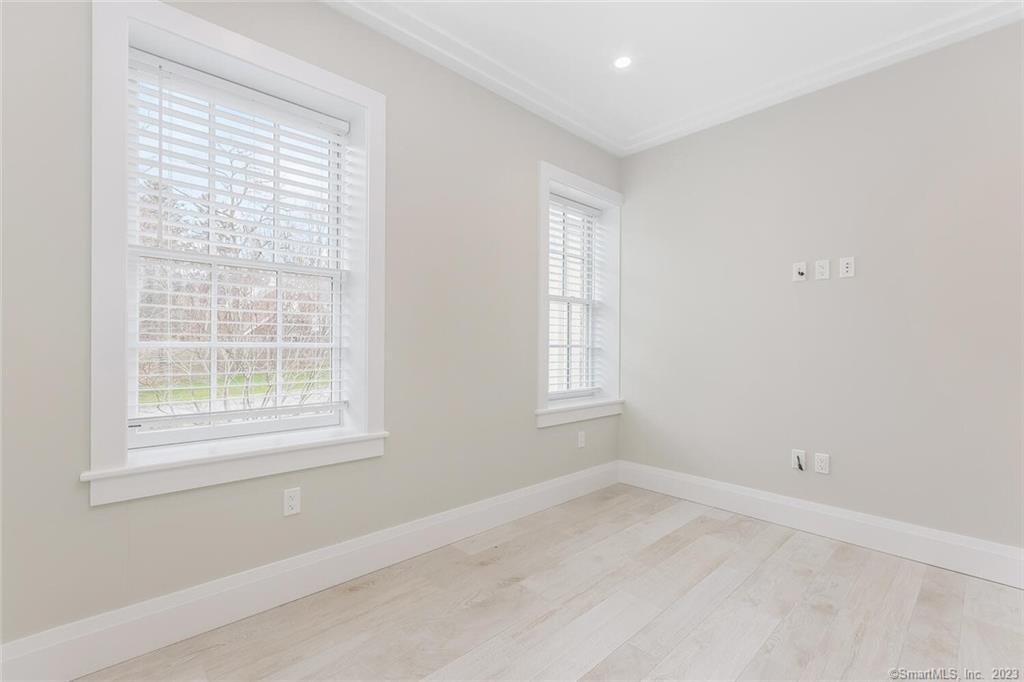 1990 Bronson Road, Unit 8 Fairfield, CT 06824 - Photo 15 of 28