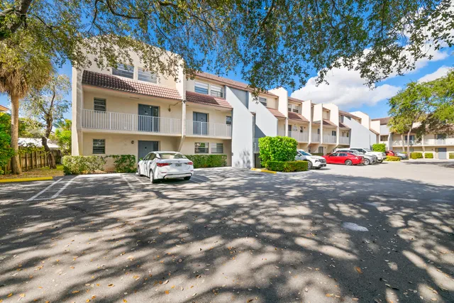$205,000 | 3750 Northwest 115th Way, Unit 91, Coral Springs, FL 33065