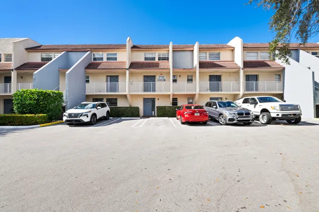 $205,000 | 3750 Northwest 115th Way, Unit 91, Coral Springs, FL 33065