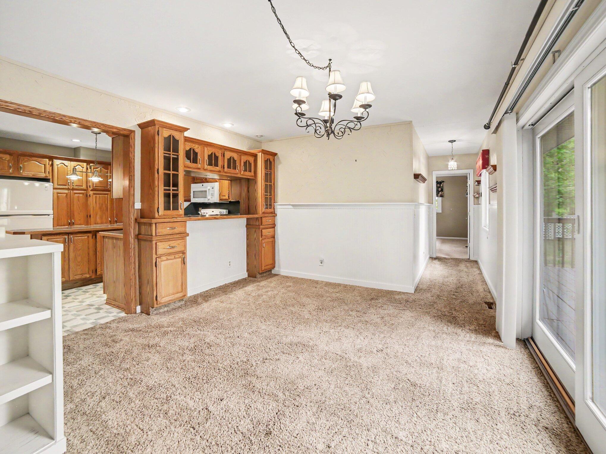 204 North Fruitport Road Spring Lake, MI 49456 - Photo 8 of 37 dining