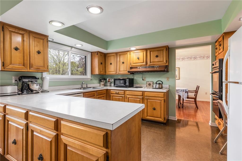 575 Harmony Road New Brighton, PA 15066 - Photo 8 of 25 Gallery Image 8