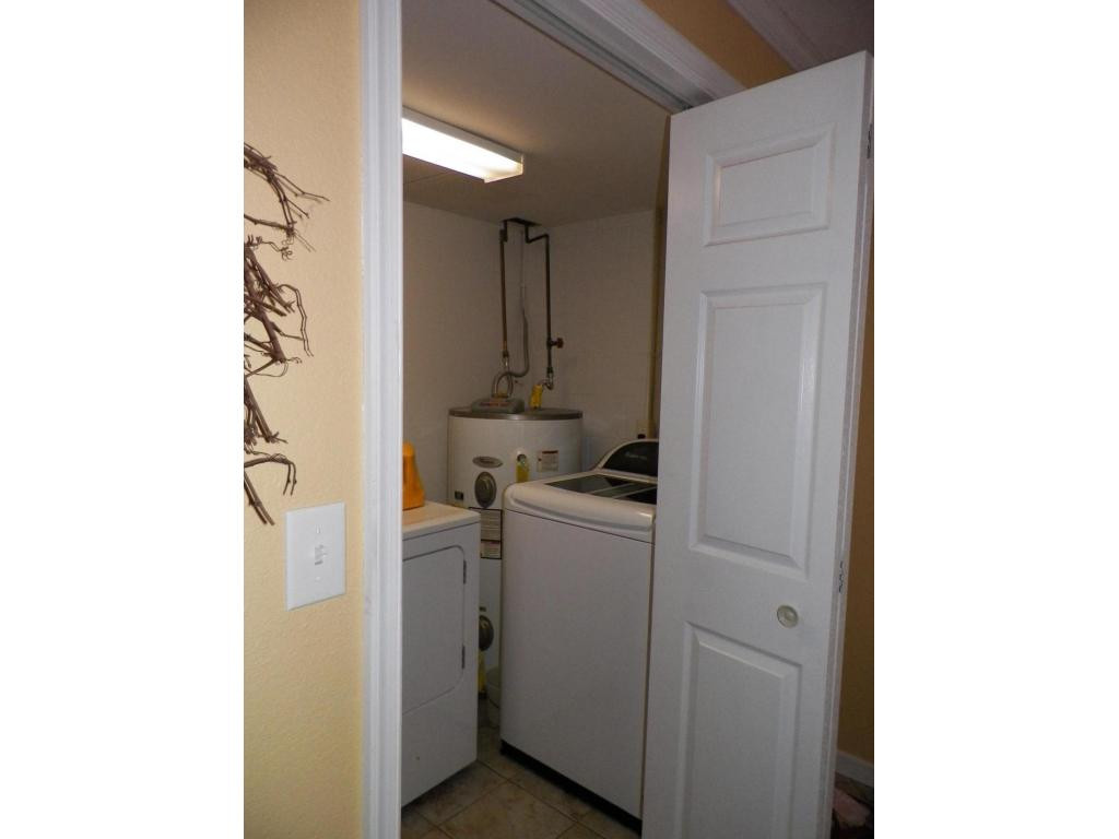 4545 Stone Dam Road Chuckey, TN 37641 - Photo 15 of 23 Laundry room