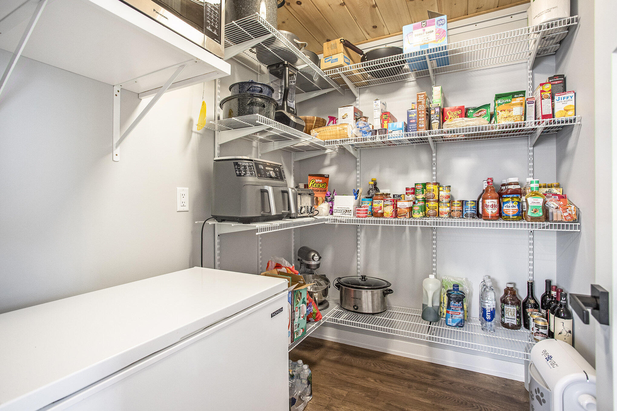 1102 Oliverda Road Sherwood, MI 49089 - Photo 18 of 29 Walk in Pantry