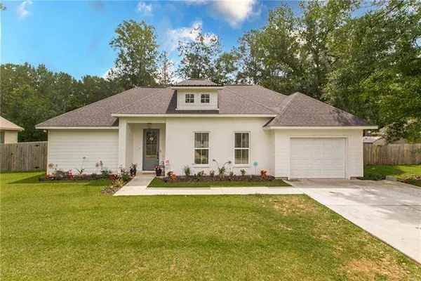$310,000 | 120 Keeneland Pl Loop, Folsom, LA 70437