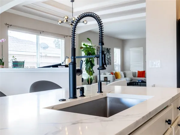 $5,500 | 903 Northwest 167th Avenue, Pembroke Pines, FL 33028