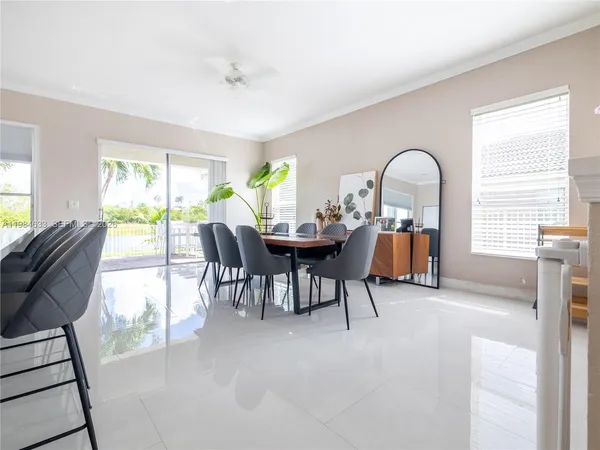 $5,500 | 903 Northwest 167th Avenue, Pembroke Pines, FL 33028