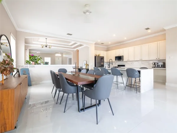 $5,500 | 903 Northwest 167th Avenue, Pembroke Pines, FL 33028