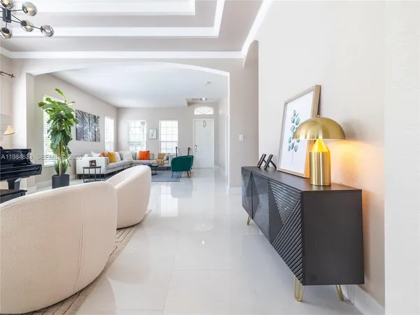 $5,500 | 903 Northwest 167th Avenue, Pembroke Pines, FL 33028