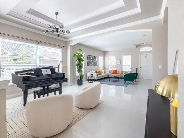 $5,500 | 903 Northwest 167th Avenue, Pembroke Pines, FL 33028