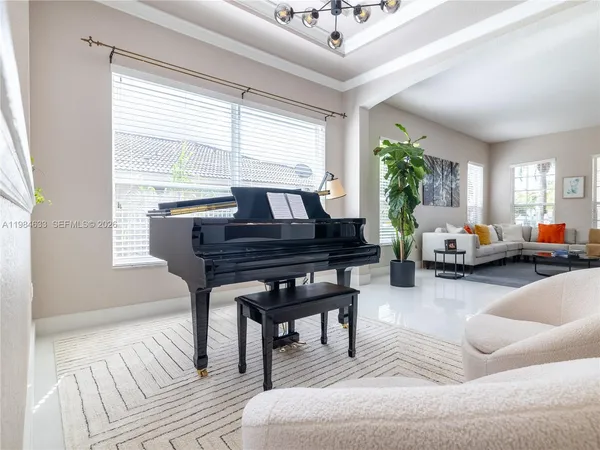 $5,500 | 903 Northwest 167th Avenue, Pembroke Pines, FL 33028