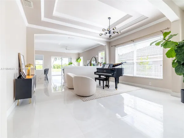 $5,500 | 903 Northwest 167th Avenue, Pembroke Pines, FL 33028