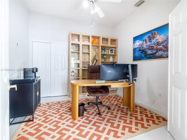 $5,500 | 903 Northwest 167th Avenue, Pembroke Pines, FL 33028