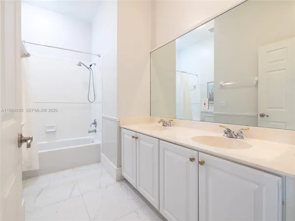 $5,500 | 903 Northwest 167th Avenue, Pembroke Pines, FL 33028