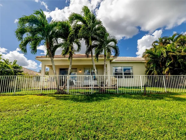 $5,500 | 903 Northwest 167th Avenue, Pembroke Pines, FL 33028