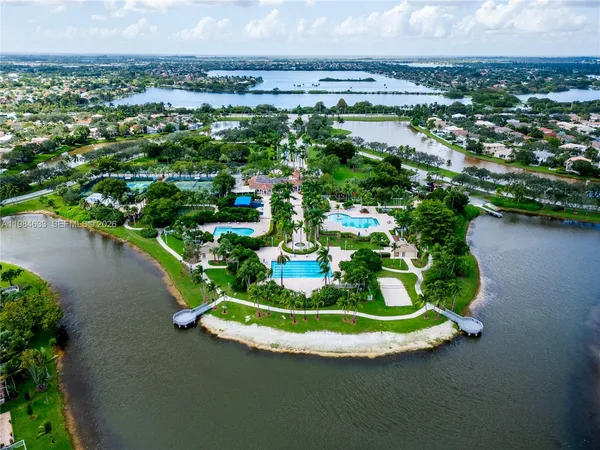 $5,500 | 903 Northwest 167th Avenue, Pembroke Pines, FL 33028