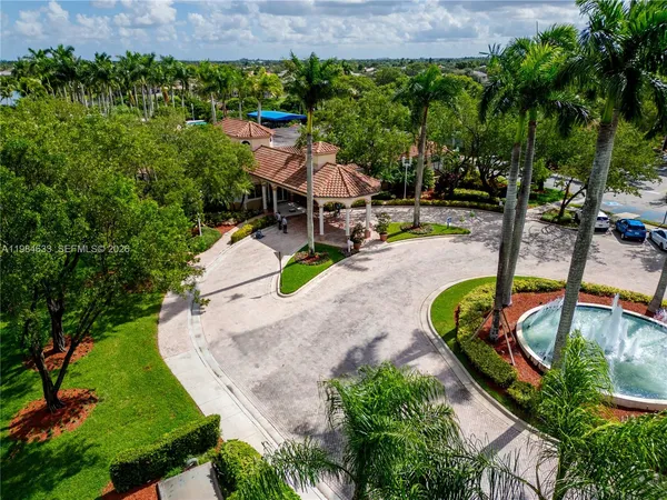 $5,500 | 903 Northwest 167th Avenue, Pembroke Pines, FL 33028