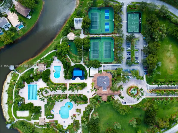 $5,500 | 903 Northwest 167th Avenue, Pembroke Pines, FL 33028