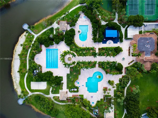 $5,500 | 903 Northwest 167th Avenue, Pembroke Pines, FL 33028