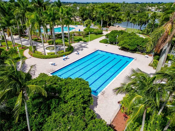 $5,500 | 903 Northwest 167th Avenue, Pembroke Pines, FL 33028