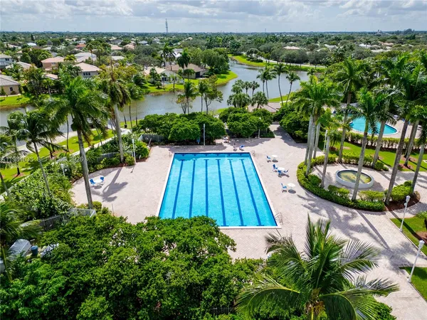 $5,500 | 903 Northwest 167th Avenue, Pembroke Pines, FL 33028