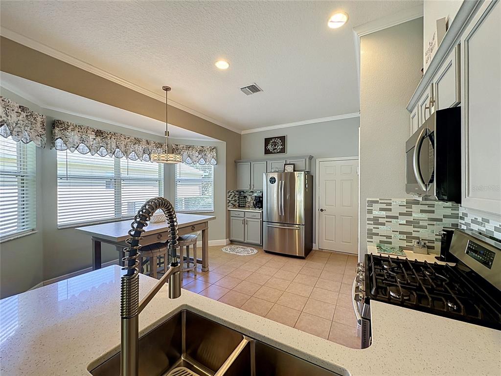 189 Balmy Coast Road Groveland, FL 34736 - Photo 12 of 69 Gallery Image 12