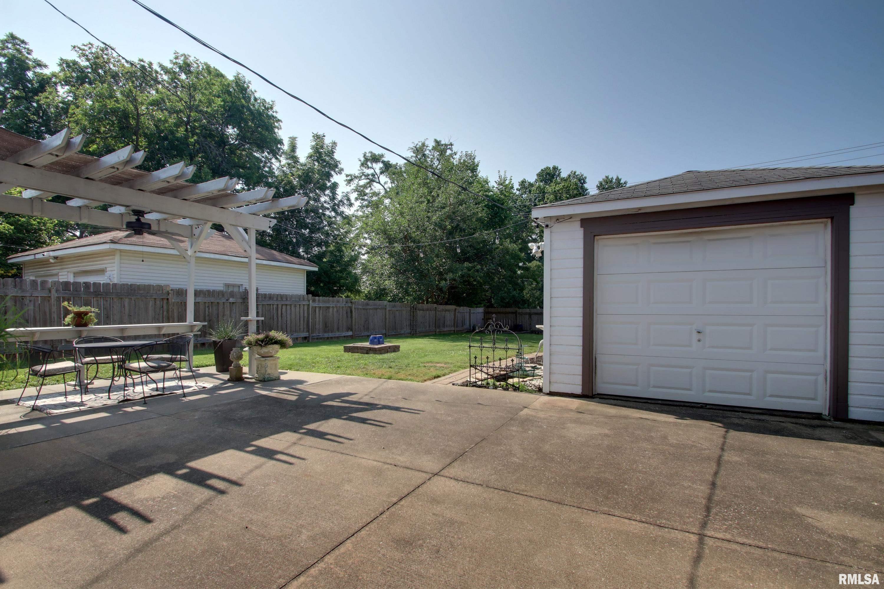2218 Spring Street Quincy, IL 62301 - Photo 25 of 28