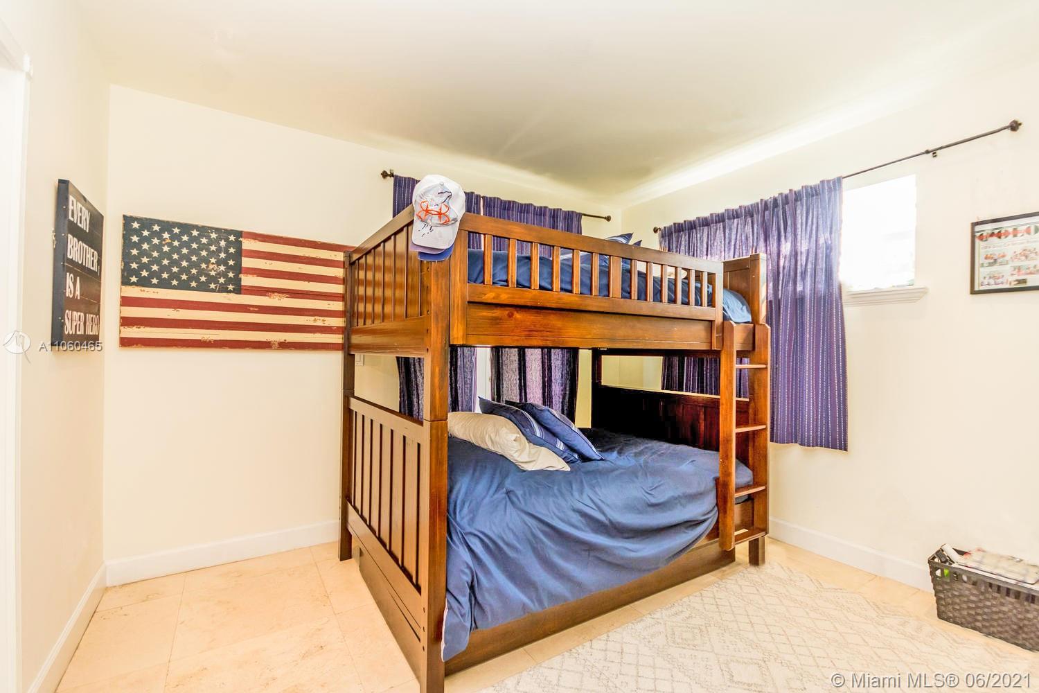 290 Fernwood Road, Unit 2 Key Biscayne, FL 33149 - Photo 14 of 28