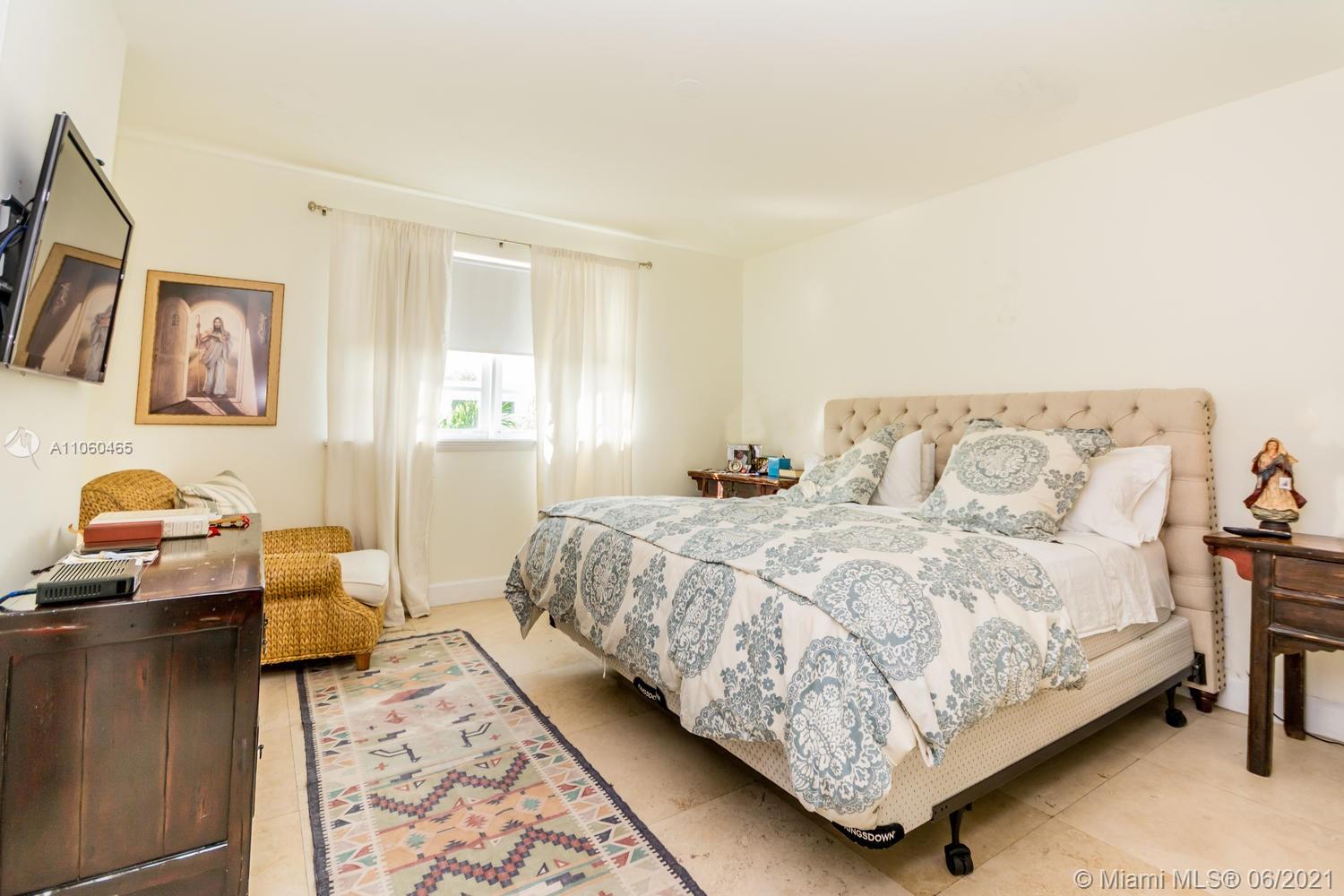 290 Fernwood Road, Unit 2 Key Biscayne, FL 33149 - Photo 16 of 28