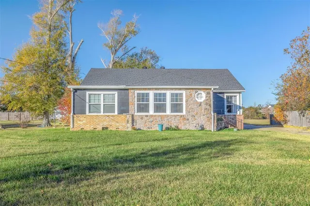 $220,000 | 104 Garden Street, Sulphur, LA 70663