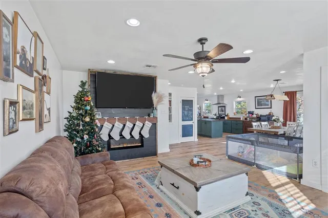 $220,000 | 104 Garden Street, Sulphur, LA 70663