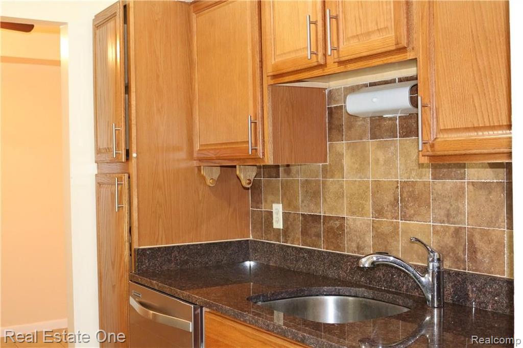 30060 Twelve Mile Road, Unit 88 Farmington, MI 48334 - Photo 8 of 20