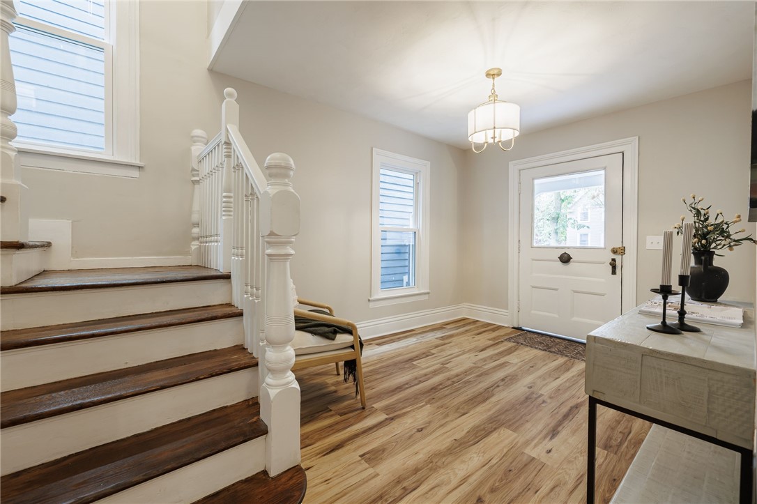 20 Gardiner Park Rochester, NY 14607 - Photo 4 of 44