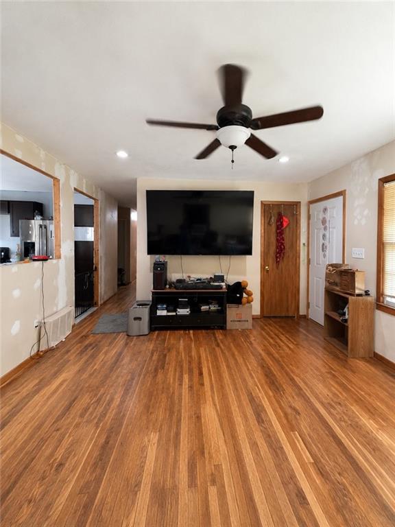22211 East Blue Mills Road Independence, MO 64058 - Photo 2 of 8