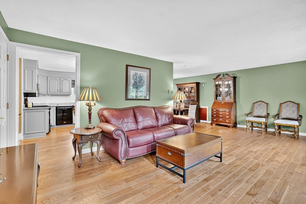 6 Tardy Road Chicopee, MA 01020 - Photo 7 of 40