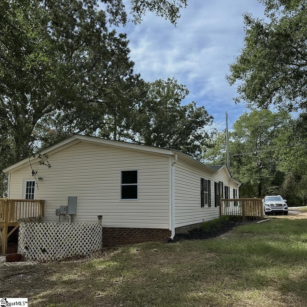 200 Sullivan Road Fair Play, SC 29643 - Photo 2 of 6