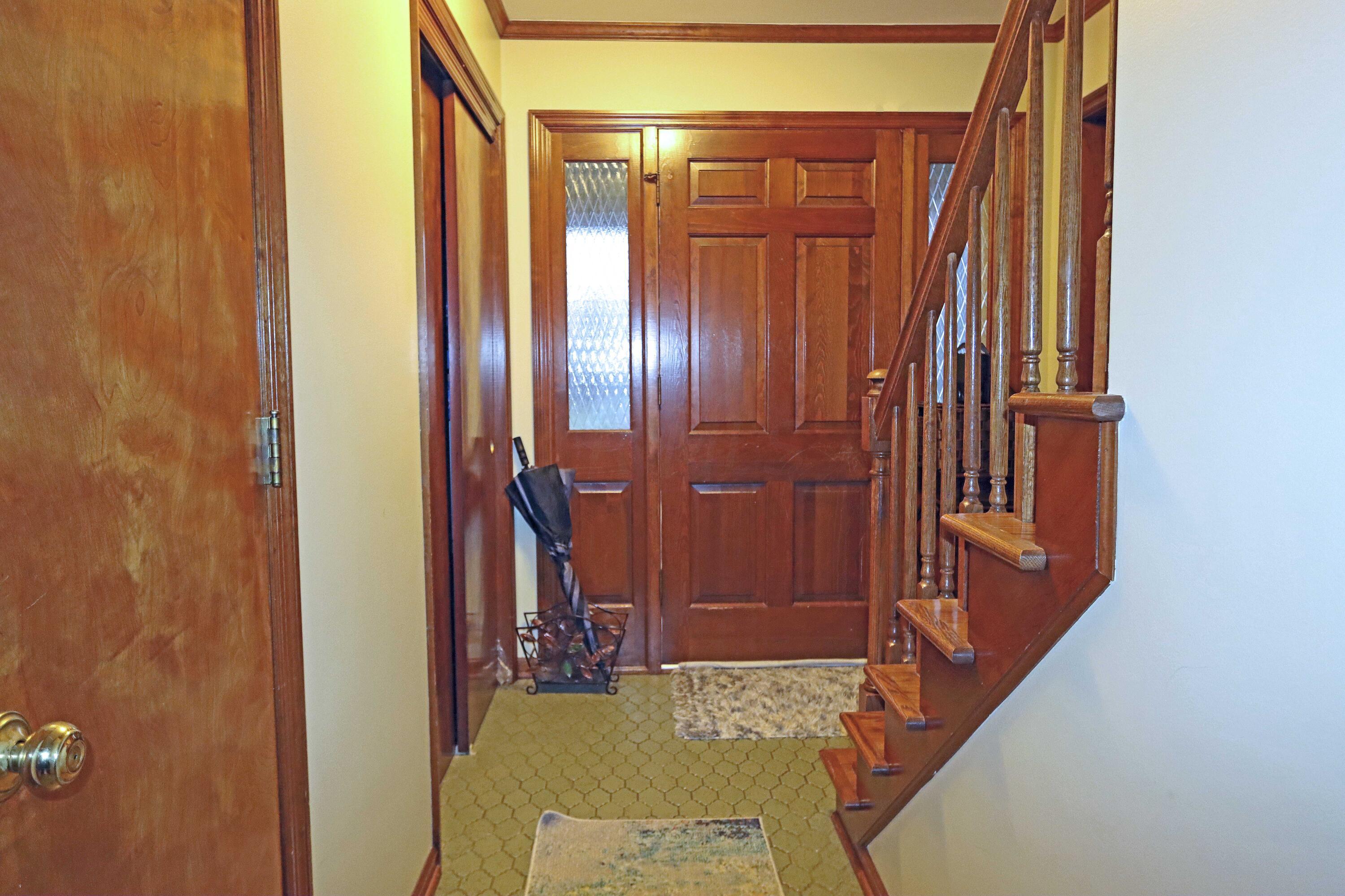1705 Lynnhurst Road Columbus, OH 43229 - Photo 5 of 43 IMG_5798_edited-1