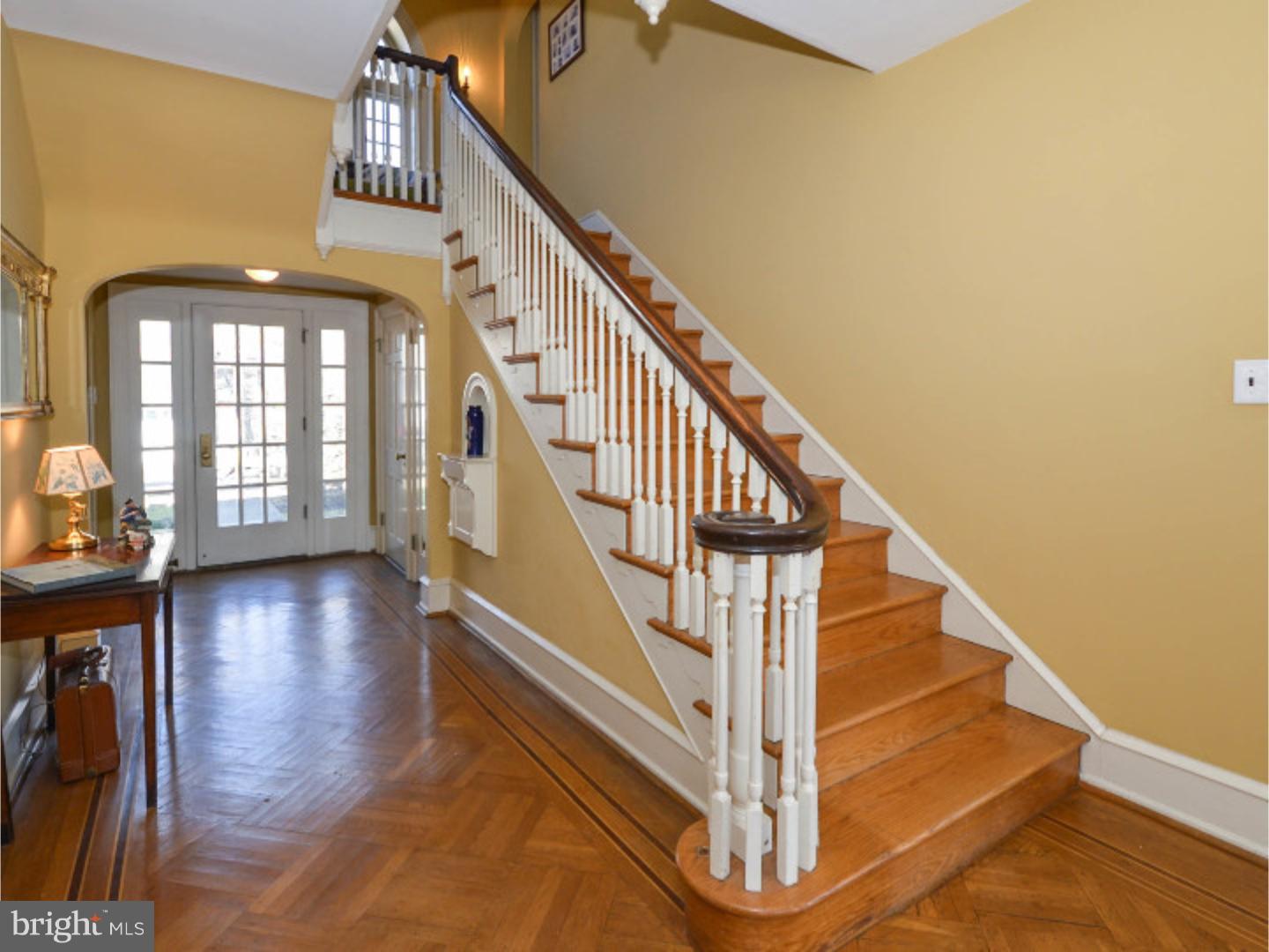 400 Newbold Road Jenkintown, PA 19046 - Photo 2 of 18 Hallway