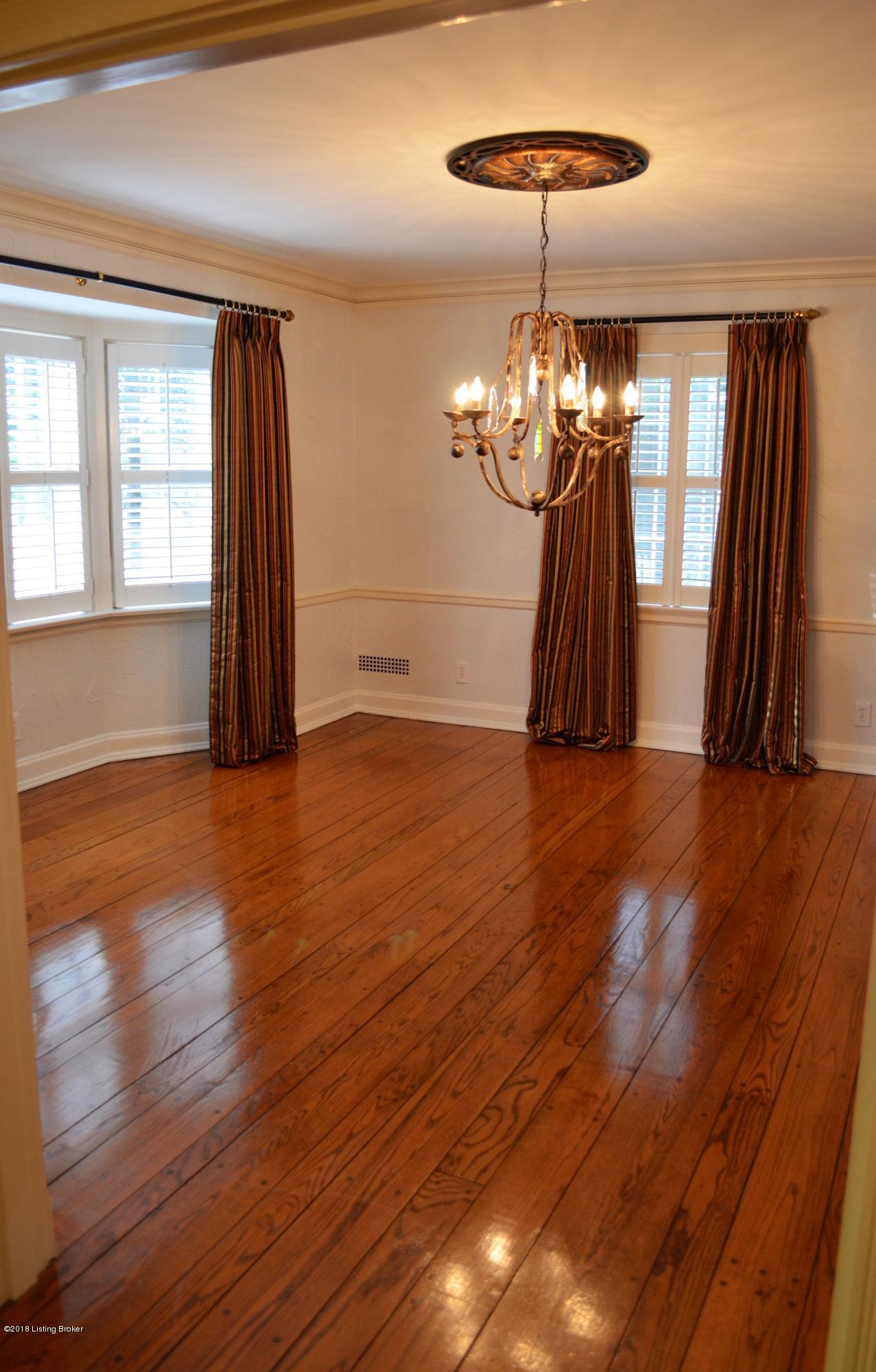 2711 Lexington Road Louisville, KY 40206 - Photo 12 of 39 DSC_0590