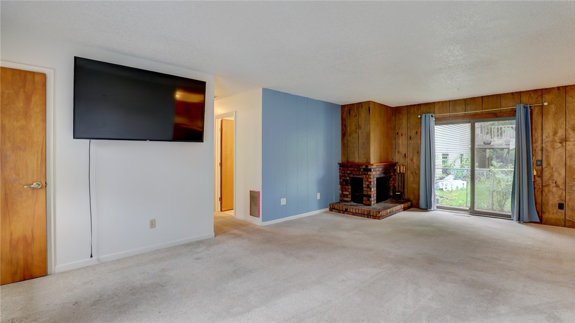 3645 North Meadowlark Drive Decatur, IL 62526 - Photo 9 of 26