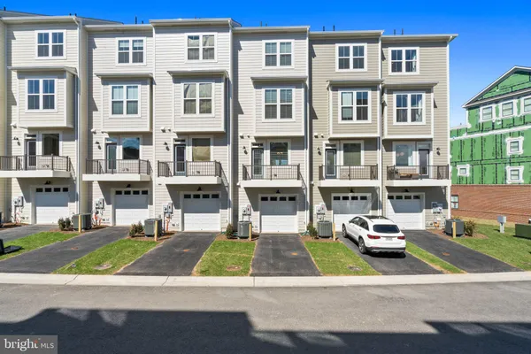 $3,480 | 643 Belmont Bay Drive, Woodbridge, VA 22191