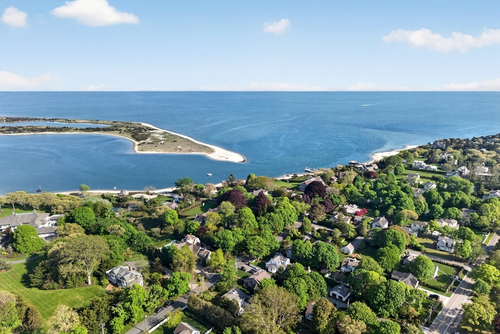 120 Ocean View Avenue Barnstable, MA 02635 - Photo 4 of 39