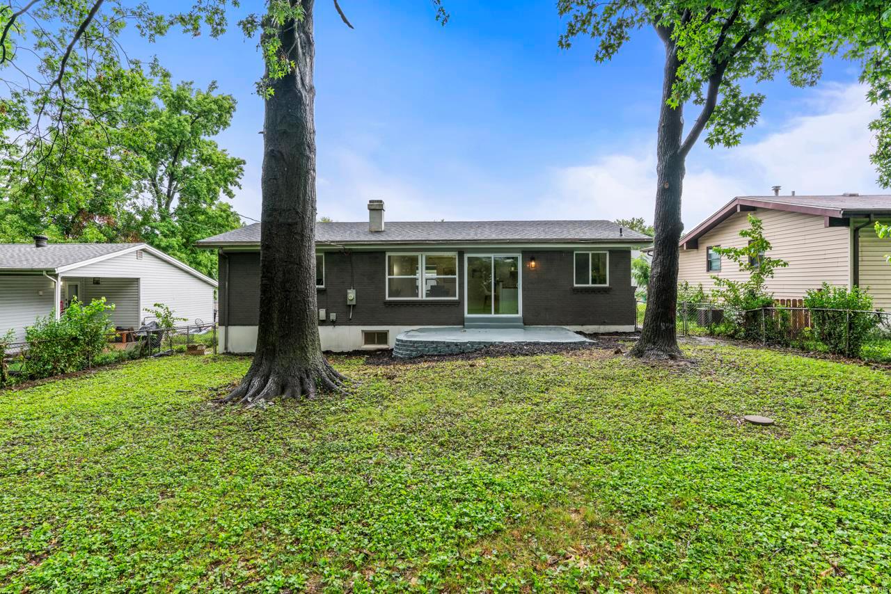 2516 Pershall Road St. Louis, MO 63136 - Photo 5 of 42