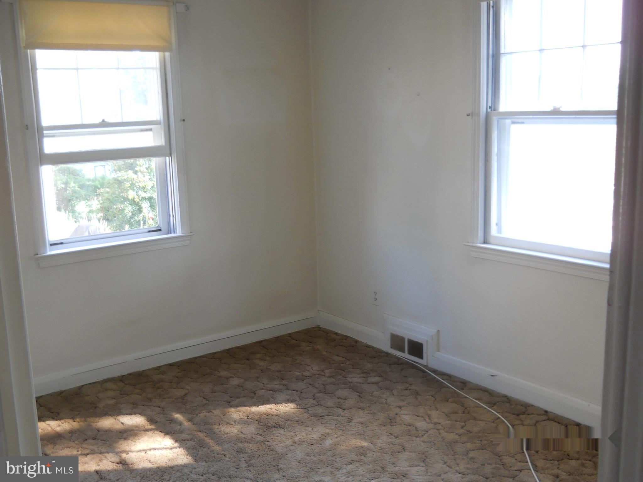 5543 Oakland Road Baltimore, MD 21227 - Photo 8 of 14 Bedroom one