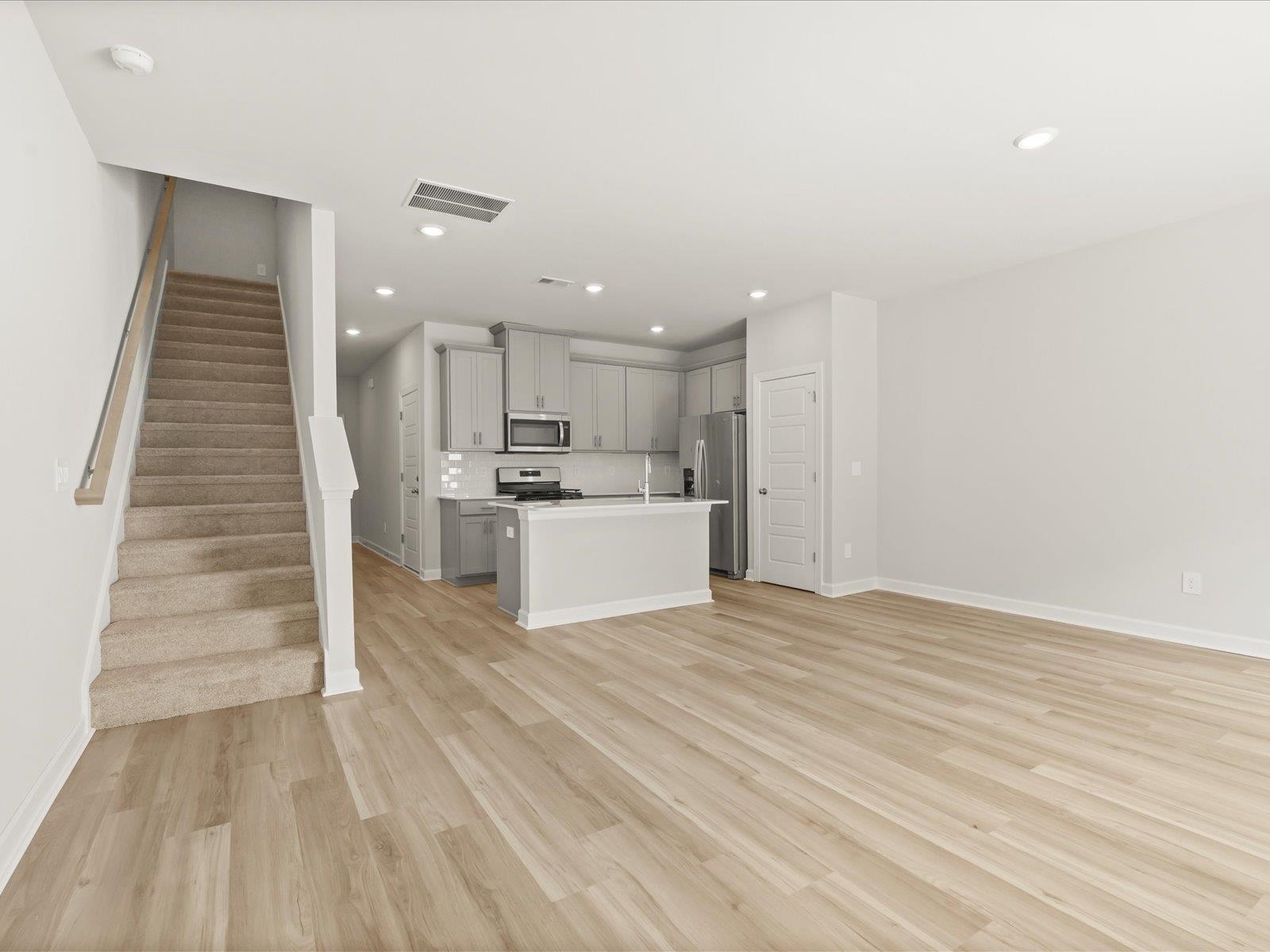 831 Ernest Lane Lyman, SC 29365 - Photo 4 of 24